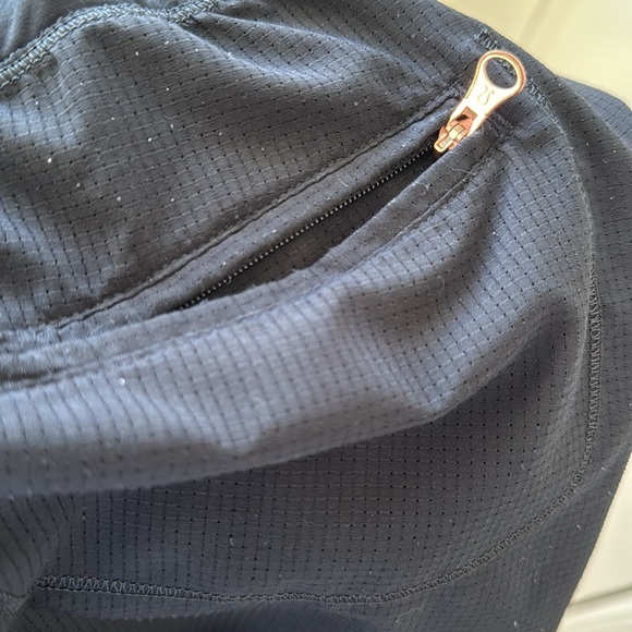 Lululemon Jogger snap button hem, drawstring on waist. - Picture 12 of 12